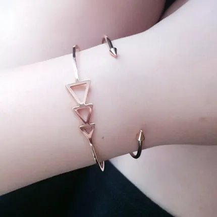 Простой дизайн браслет на запястье с ногтями ювелирные изделия из титановой