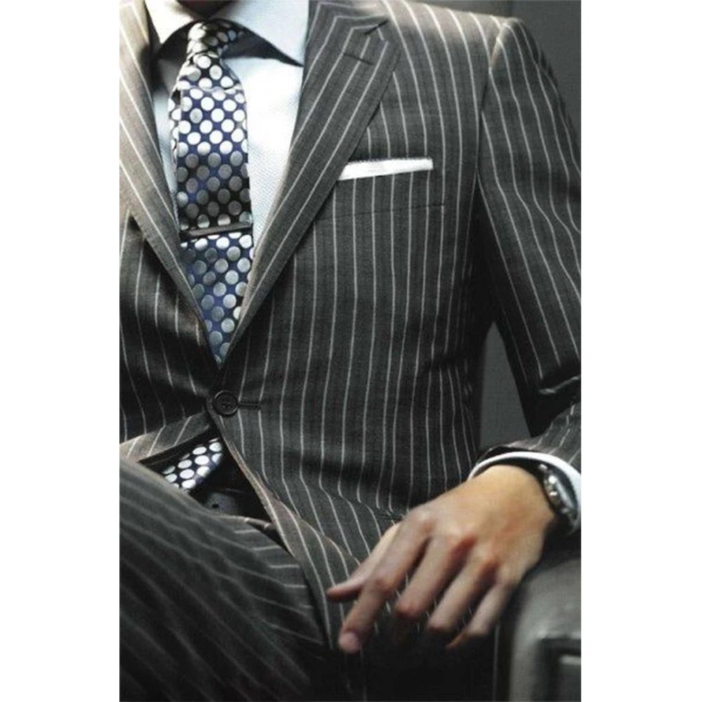 Острые темно-серые Меловые полосатые мужские костюмы индивидуальный костюм в
