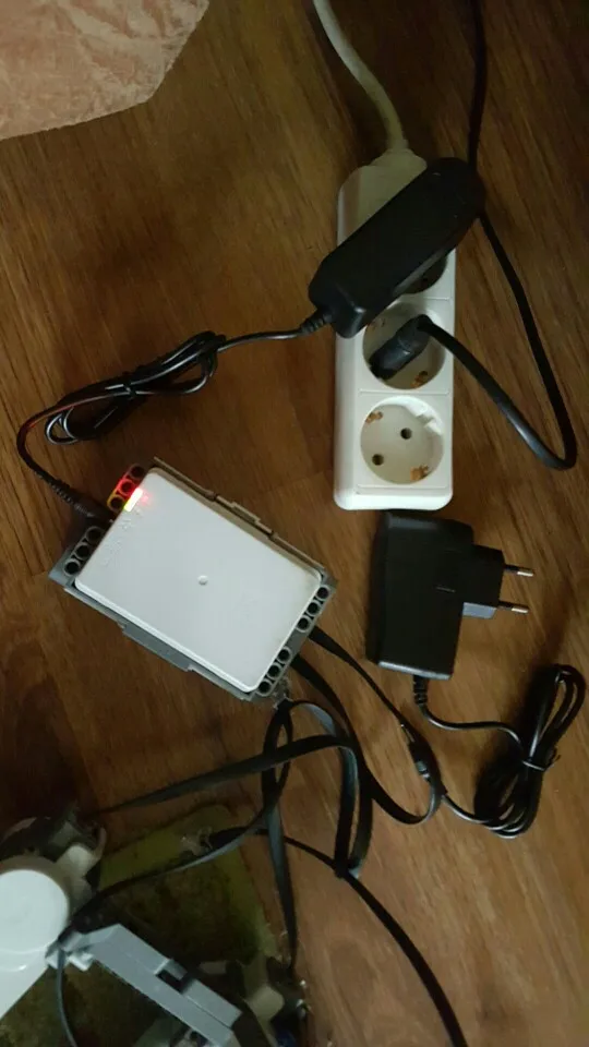 5 шт. Универсальный адаптер переменного тока DC зарядное устройство 10 в 700мА 0.7A для