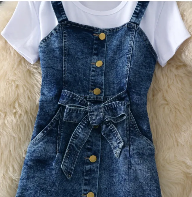 Женский комплект из двух предметов простая белая футболка и однобортное