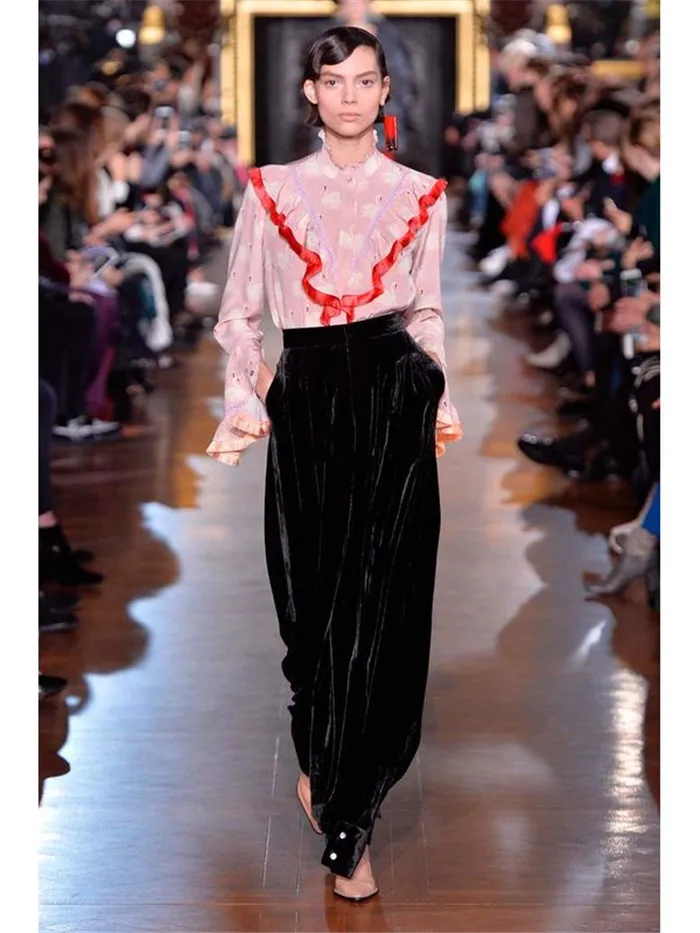 Женская блузка с длинным рукавом Винтажная футболка кисточками и принтом лебедя