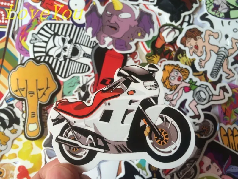 30 шт. / набор случайных музыкальных пленочных виниловых наклеек для скейтборда, гитары, чехла для путешествий, автомобильных наклеек, милых наклеек в стиле моды для мотоциклов и рисунков.