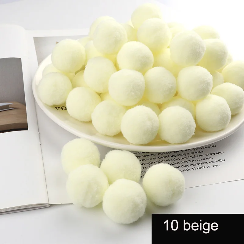 10 beige Новинка! 100 шт/партия помпон 20 мм Мини пушистые мягкие помпоны шар пушистый ручной работы поделки для домашнего декора Швейные принадлежности - Цвет: 10 beige
