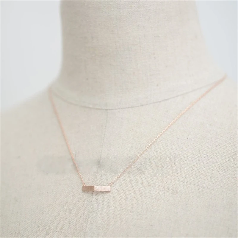 

Fashion rectangle necklaces Charm of the bend rectangular pendant necklaces Surface draw long piece of pendant necklaces