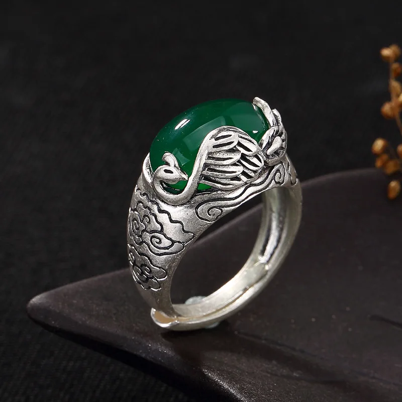 

Серебряное кольцо с халцедоном S990 Zuyin красный корунд Феникс благоприятные облака открытое высококачественное серебряное женское кольцо оп...