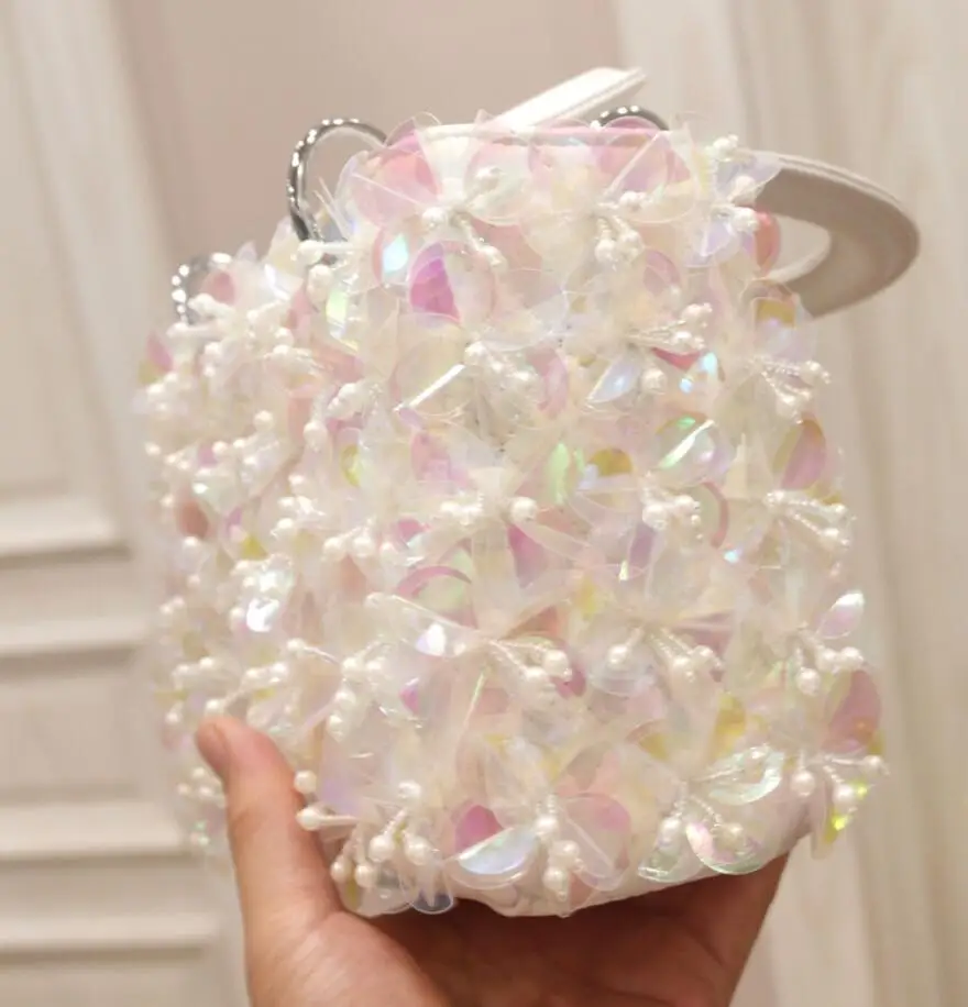 

Women's Designer Luxury Handbag 2019 New Quality PU Leather Elegant Lady Tote bag Shining Flower Shoulder Messenger bag Banquet