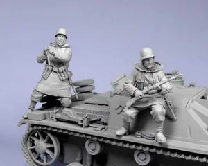 Модель 135 года, набор из смолы для атаки двух солдат