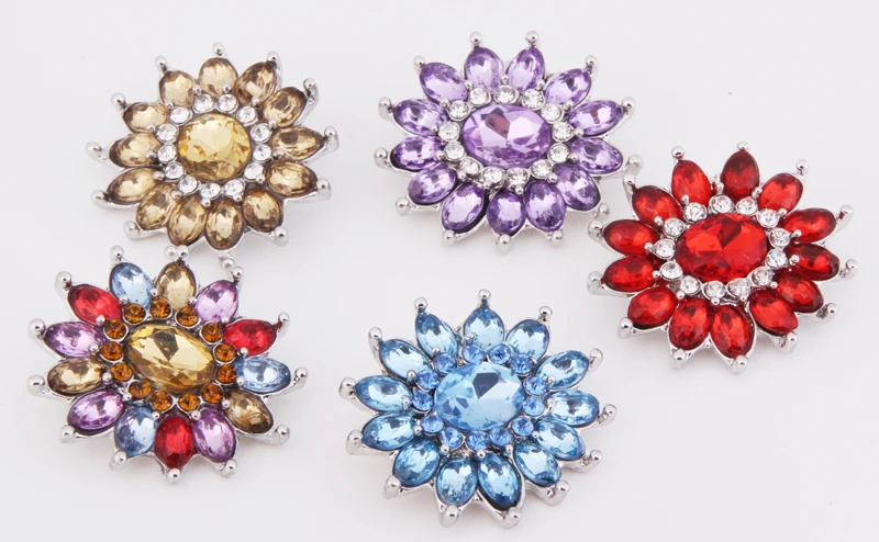 Модные красивые очаровательные стразы, цветные цветы, 18 мм, кнопки, подходят для браслетов, ювелирные изделия, оптовая продажа KZ1169