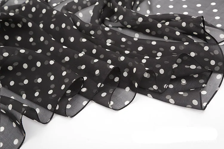 Женский зимний шарф в горошек черный или белый роскошный брендовый дизайнерский