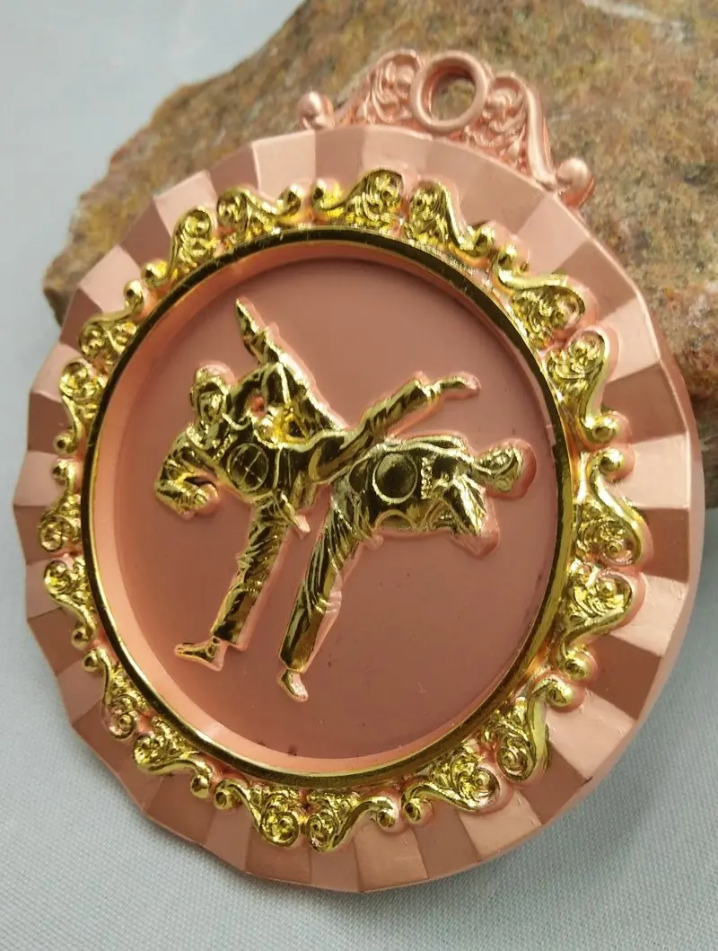 Детский сад школа боевых искусств спортивная медаль золото серебро бокс