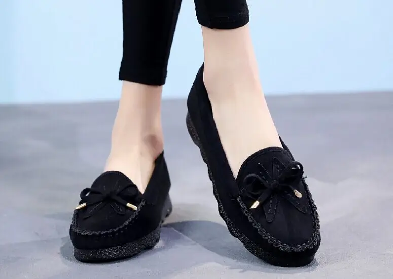 Женские мокасины на плоской подошве черные зеленые лоферы новинка весенне