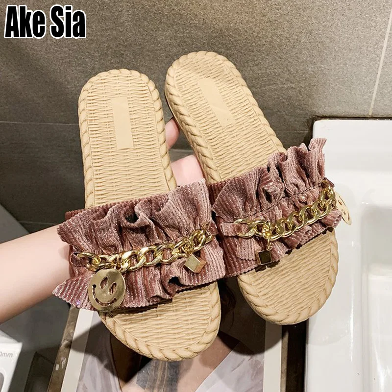 Женские летние модные шлепанцы на плоской подошве с металлическими цепочками