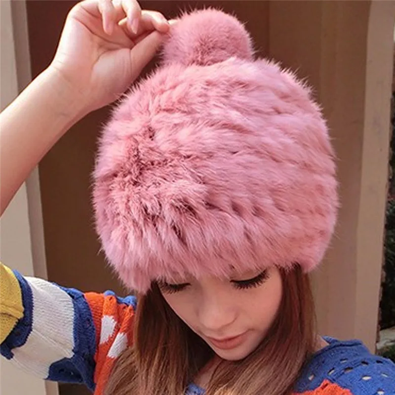 Женские шапки с помпонами теплые зимние и осенние из искусственного кроличьего