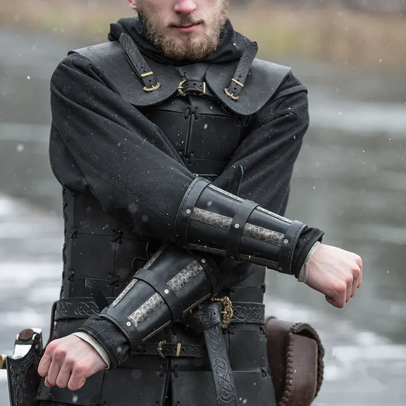Кожаный браслет COLDKER Medieval Flight Warrior Army Knight Arm кожаный с шипами аксессуары для
