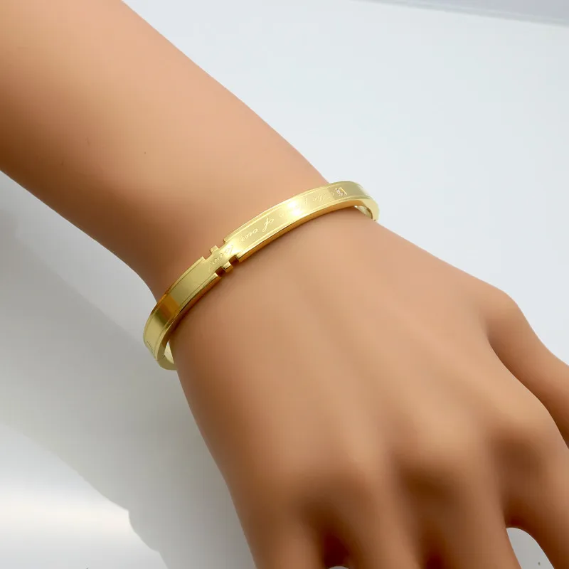 Горячая гипоаллергенная Бесплатная золотой цвет любовь пара браслет оптовая