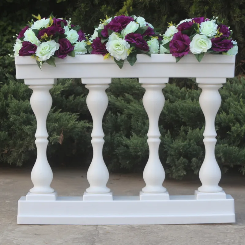 Пластиковый или металлический забор римская колонна проход дорожная дорожка