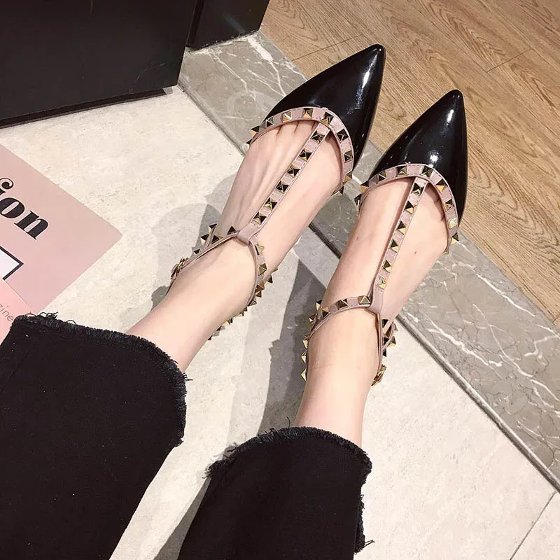 Wellwalk/туфли на плоской подошве с ремешком на лодыжке; женские летние шлепанцы с заклепками; женская брендовая Дизайнерская обувь с Т-образным ремешком; женские балетки с острым носком на плоской подошве
