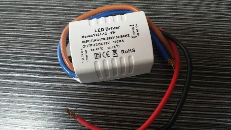 

new DHL 100 pcs CE LED Halogen Transformer Driver 6W LED Driver DC 12V G4 MR16 Lampe TD AV 170-260V 500ma