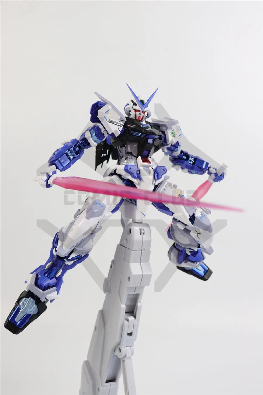 Комиксов клуб MC Metalgear медведи модели металлическая конструкция MB Gundam Astray синий рамки содержит оружие блока фигурки