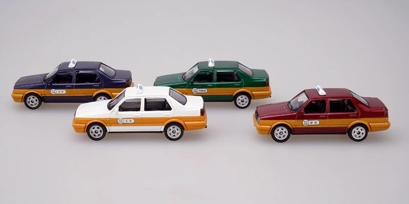 XCARTOYS Set of 4 pcs Toy Models Jetta Beijing Taxi Cars 7-8 cm (Metal &amp Plastic Parts) |