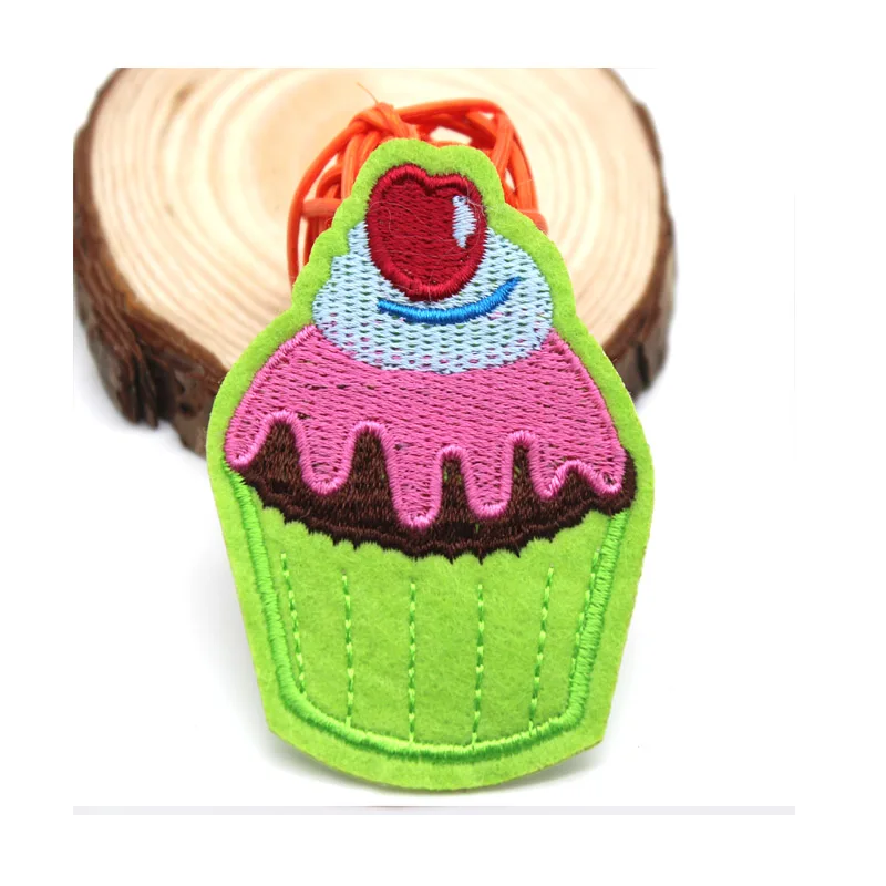Вышитые патчи утюгом на маленьком торте для одежды Детские Мультяшные