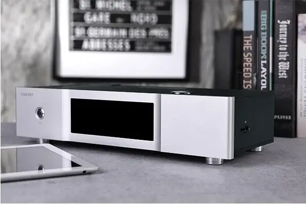 Профессиональный цифровой транспортировочный аппарат soundоссе D300 для сети PCM и DSD