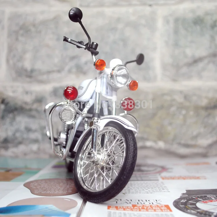 Абсолютно новые 1/12 масштабные игрушки, модели мотоциклов Kawasaki 750 RS-P мотоцикл литая металлическая модель игрушки для подарка/коллекции