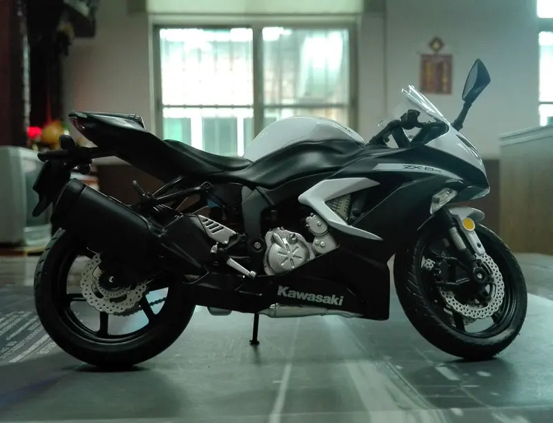 Абсолютно новая модель мотоцикла 1/12, КАВАСАКИ ниндзя, ZX-6R, литая под давлением, металлическая модель мотоцикла, игрушка без оригинальной коробки