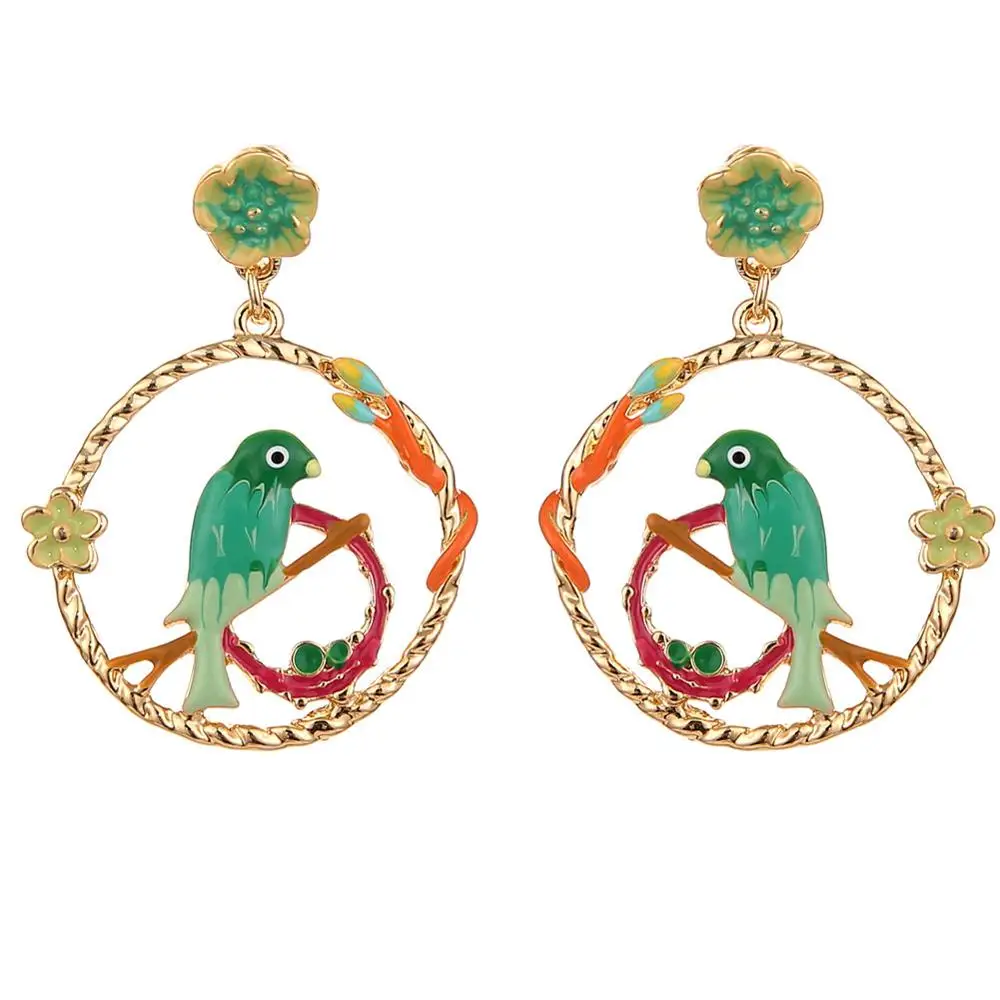 Женские крупные круглые золотые серьги с эмалью и цветами для свадебной