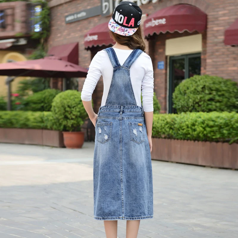 Джинсовый комбинезон женский однотонный без рукавов с карманами однобортный