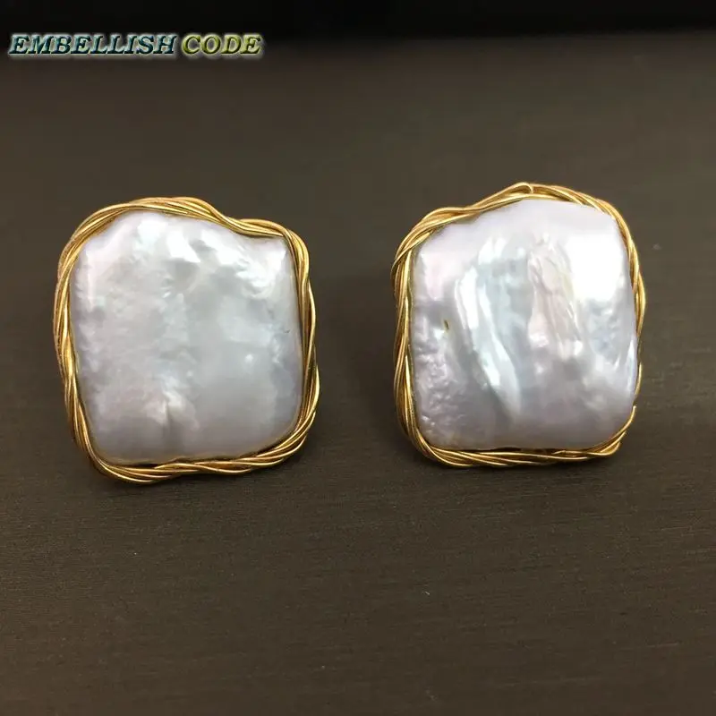 

2018 NEW style Design Hand made winding elegant Baroque pearl golden color flat block square real natural pearls stud earrings