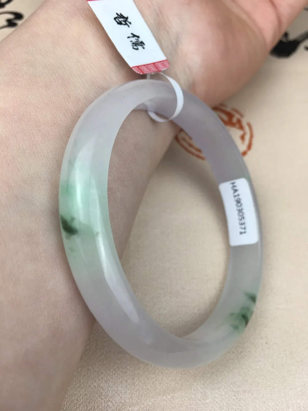 

Zheru Jewelry Pure Natural Jadeite Bracelet 54-62mm Natural Ice Bottom Light Purple Two-Color Female Gift Give A Country Certifi