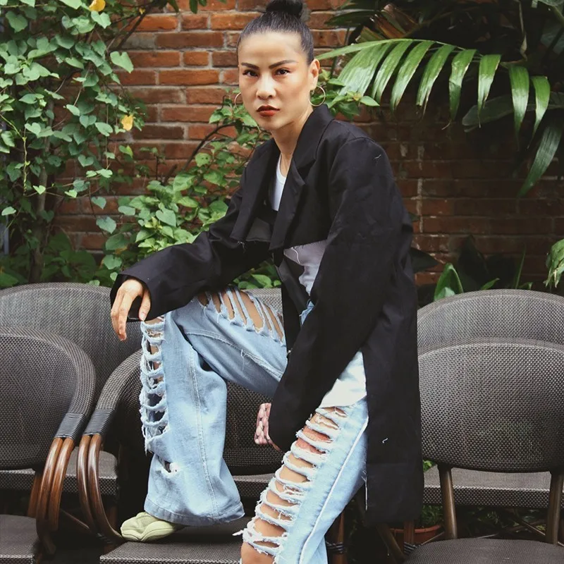 TWOTWINSTYLE нерегулярные блейзер для женщин лоскутное кружево на шнуровке с длинным