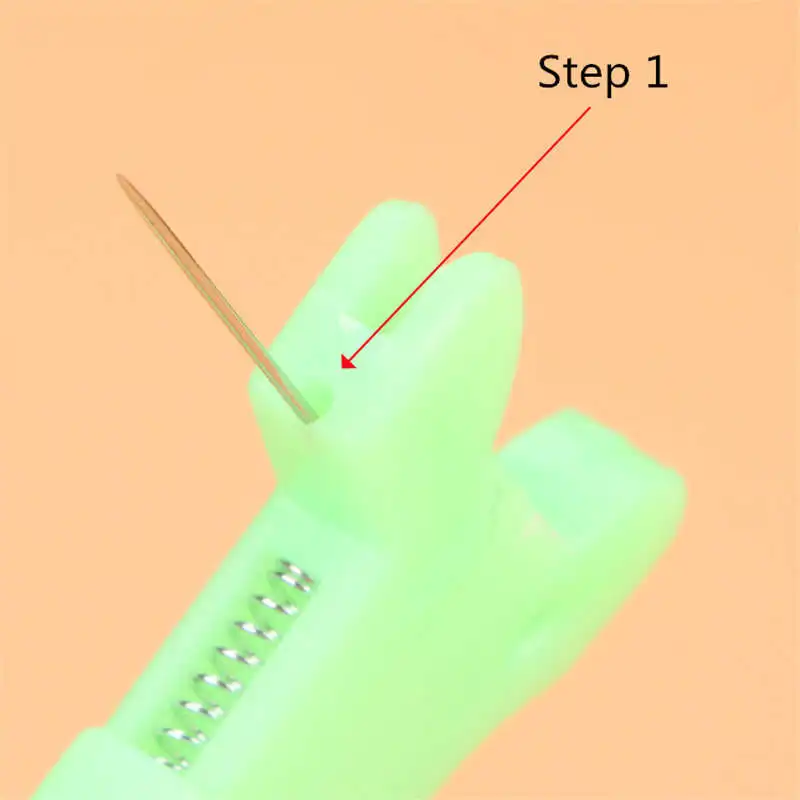 2 шт Пластиковые автоматические нарезные иглы случайный цвет Лошадь форма