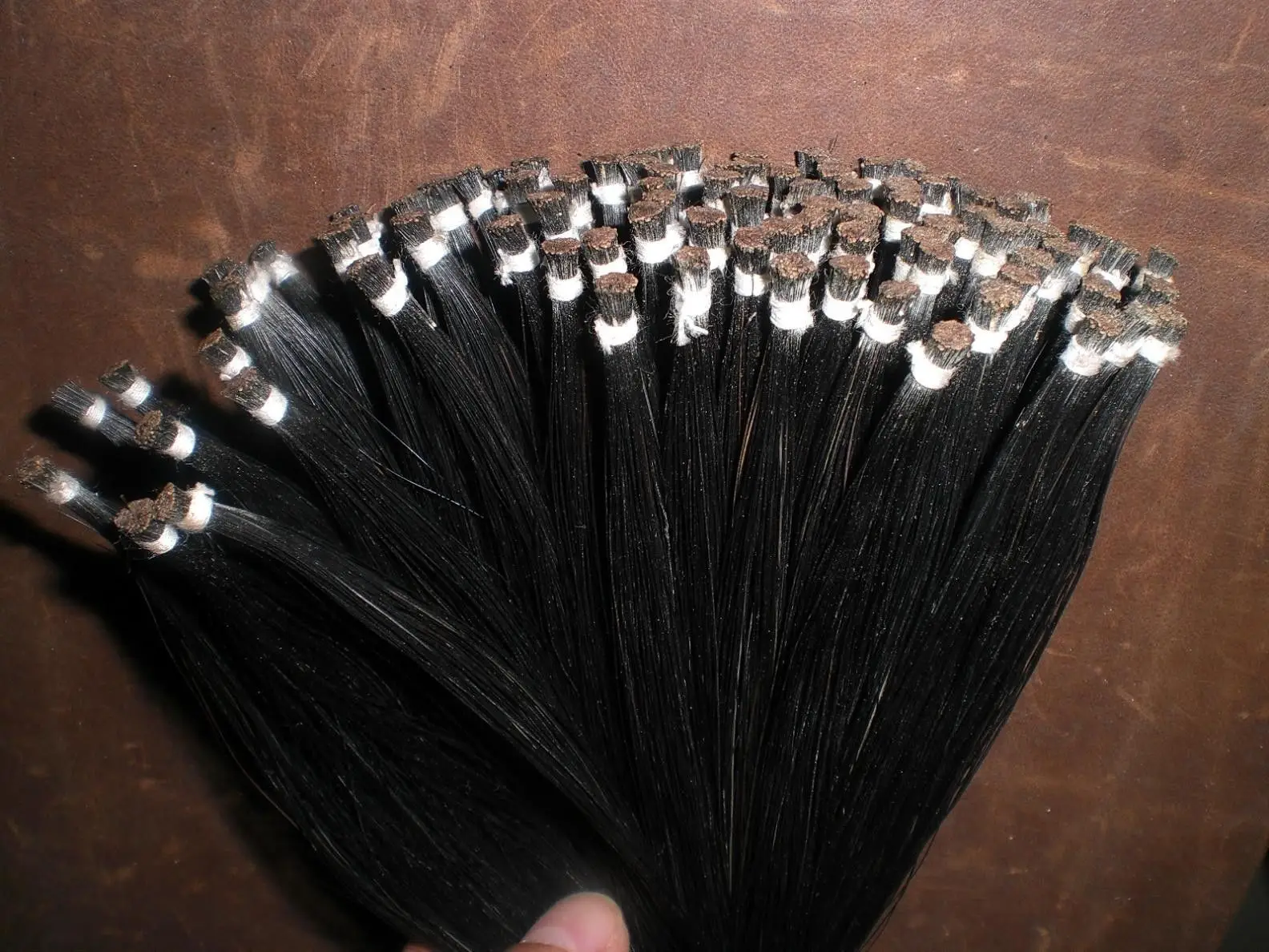 

100 hanks черный смычковый волос в 32 дюйма 6 грамм каждый Хэнк