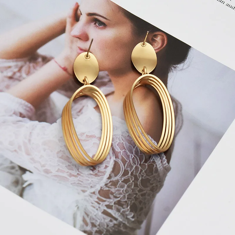 2019 Новое Поступление Золотые серьги капли из нержавеющей стали с искаженным