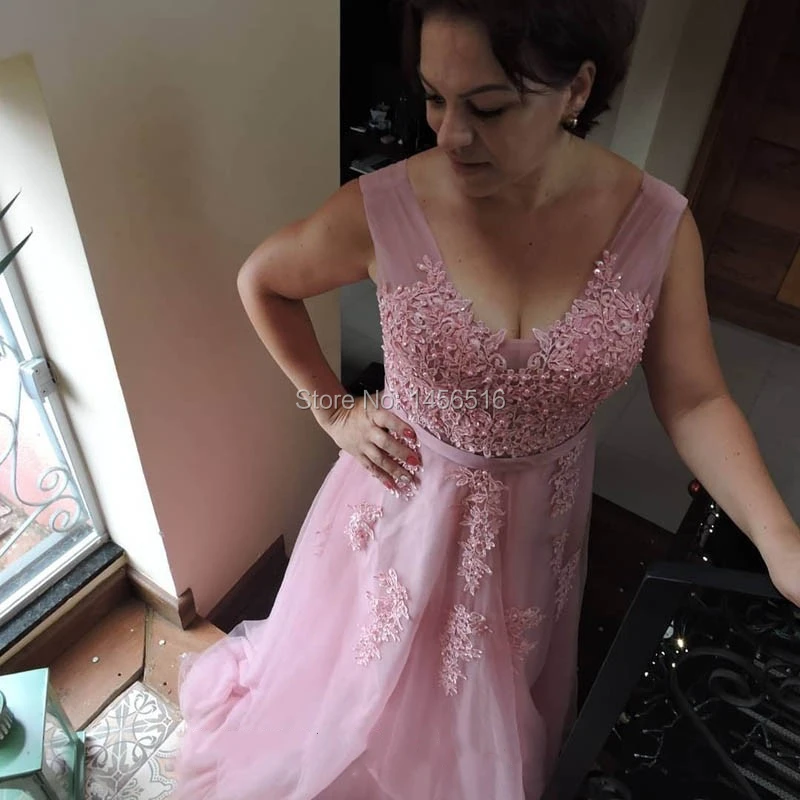 Розовое Кружевное фатиновое платье для мамы и невесты Недорогое Платье с v