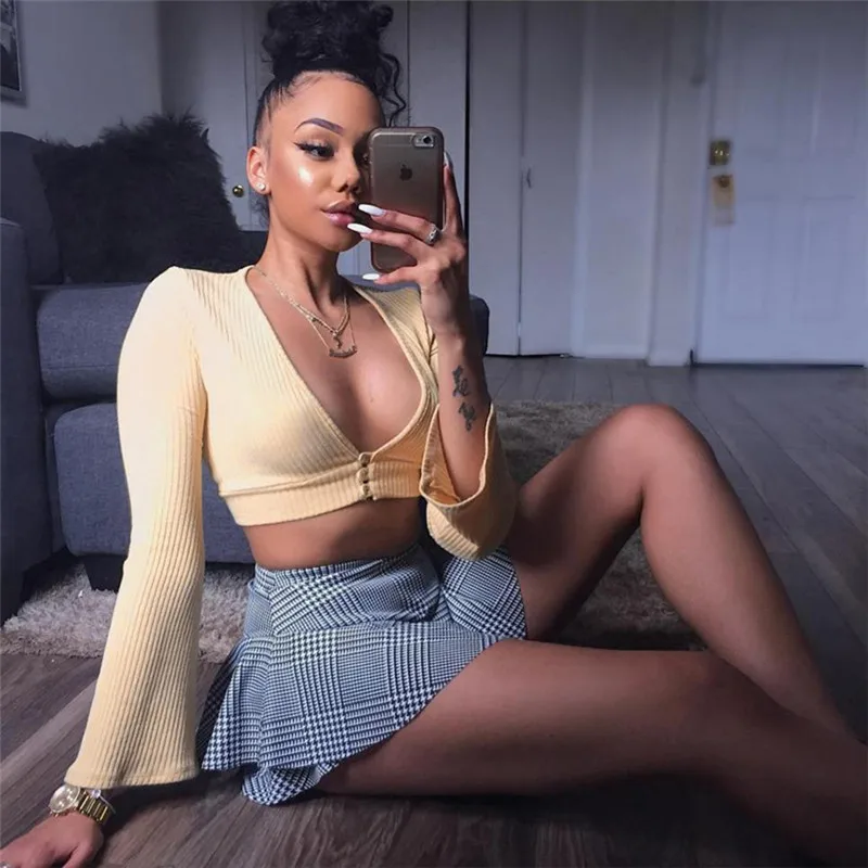 2019 Новый Осень v образным вырезом Кнопка Топы труба рукав короткая футболка Для