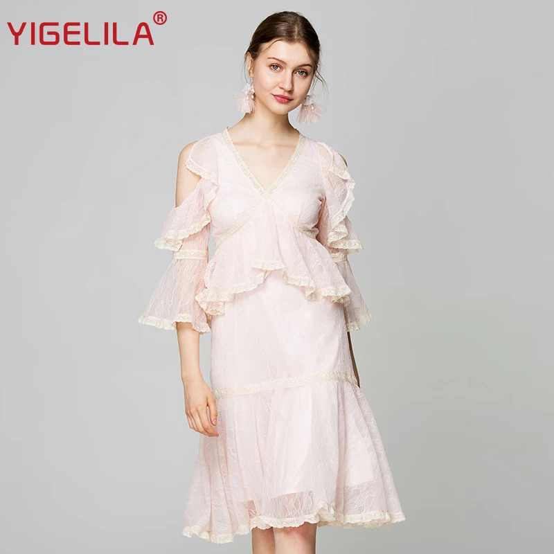 YIGELILA новейшее летнее женское кружевное платье с оборками модное v образным