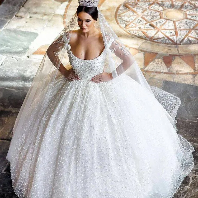 

Luxurious Lace Ball Gown Wedding Dresses 2021 robe de mariage Bridal Gowns 2021 Pearls Lace Appliques wedding gowns plus size