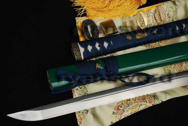 

HAND FORGED FOLDED STEEL JAPANESE NINJA SAMURAI SWORD