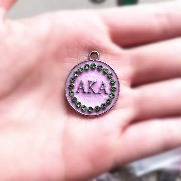 Alpha K Alpha bling эмаль круговой Шарм OPB049 sorority Европейский стиль воротник ювелирные украшения 10 шт./лот