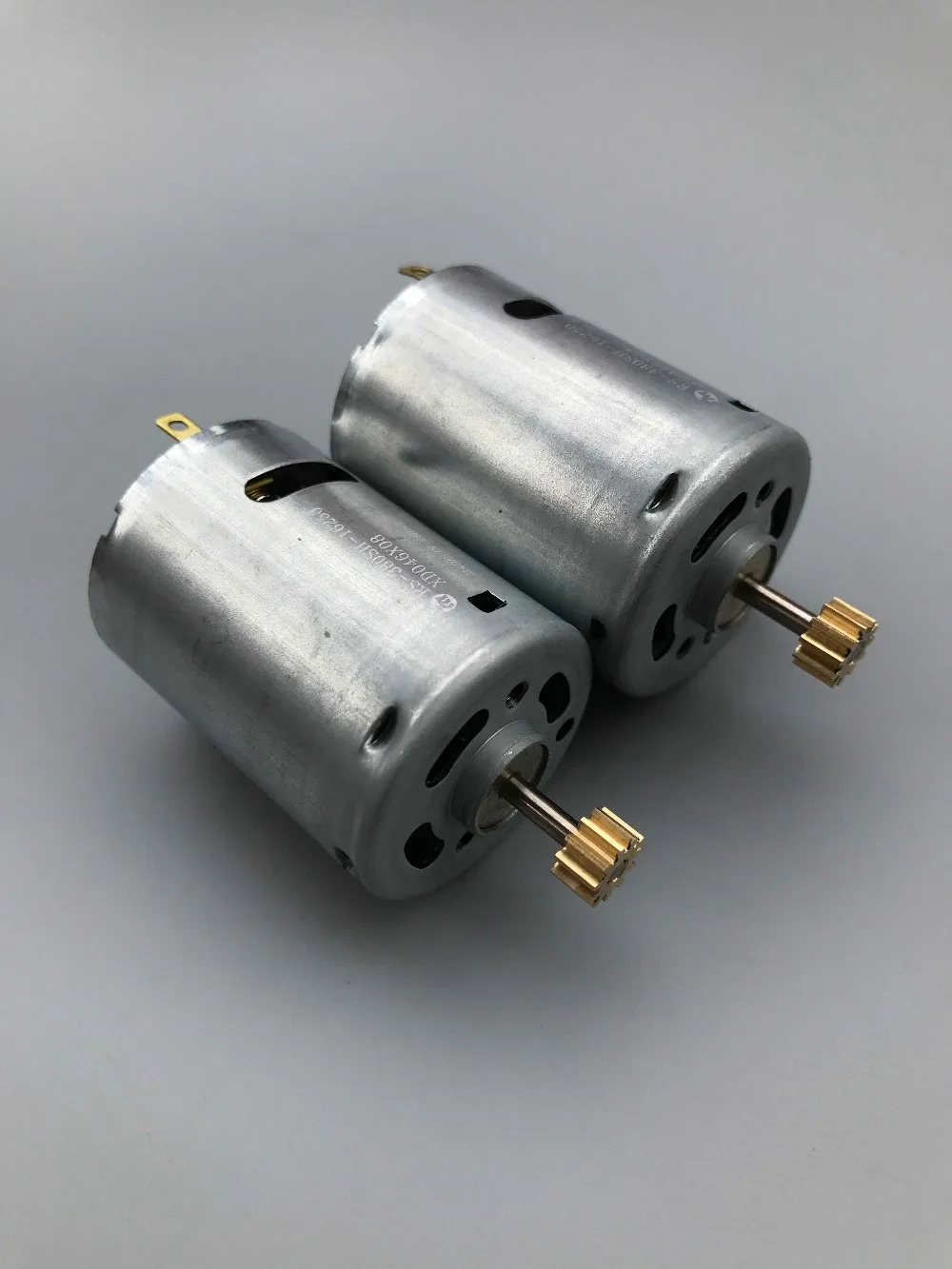 (2 шт.) Heidelberg Печатный пресс аксессуары новый R2.144. 1121 выделенный RS-380SH-16250 двигатель