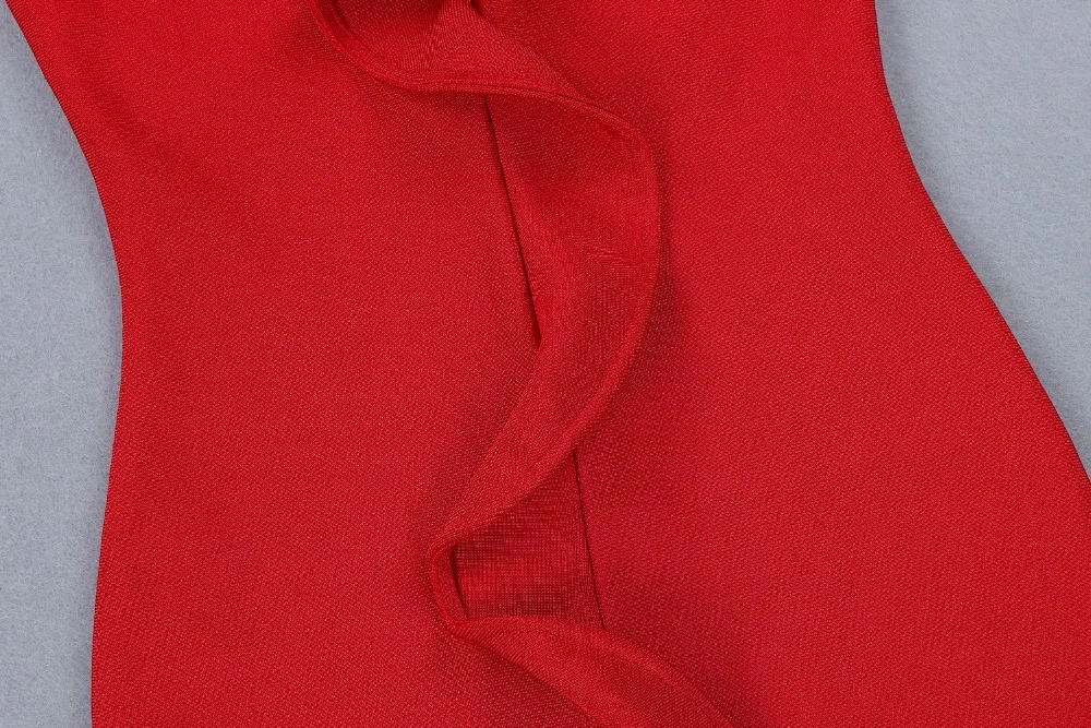 Женское трикотажное платье с оборками красное эластичное вечернее без бретелек