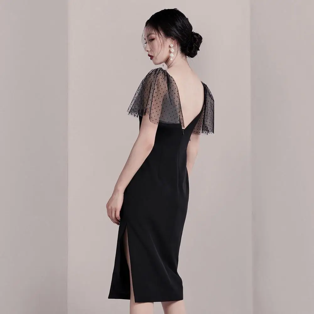 Женское кружевное платье с открытой спиной и коротким разрезом элегантное