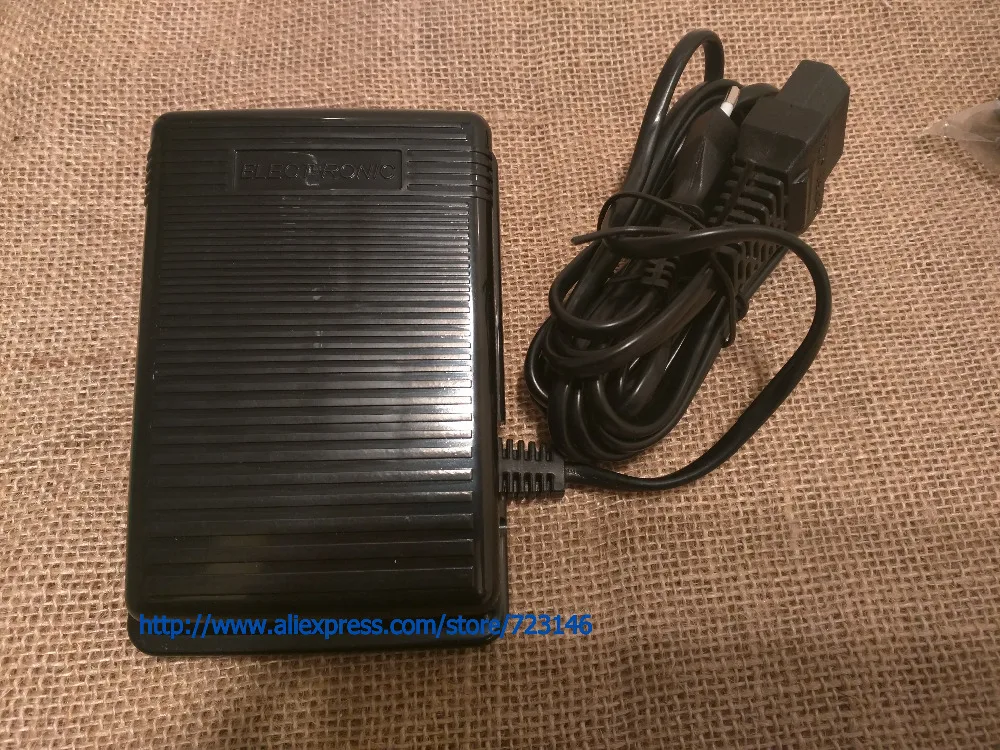 

Simplicity FOOT CONTROLLER PEDAL for Simplicity models 8220, SL6220, SL8020, SL8130, SL8220, SL9130, SL9150, and SL9240.