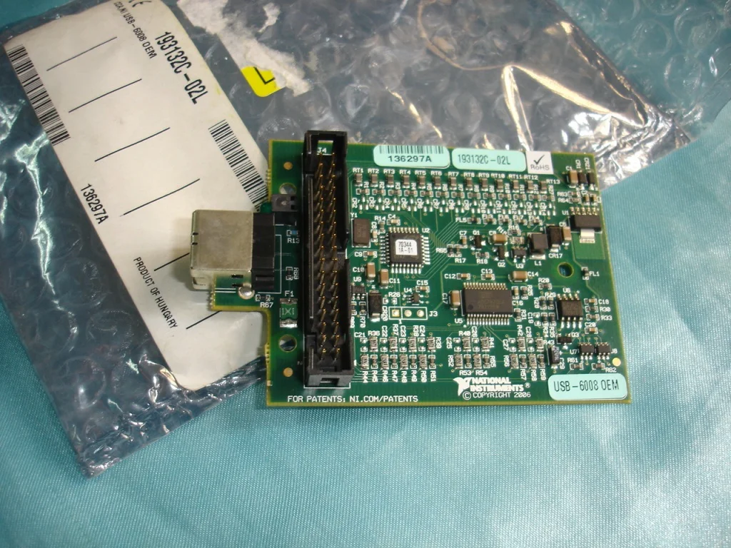 Для оригинального аксессуары натуральная NI USB 6008 OEM Связь сбора данных DAQ