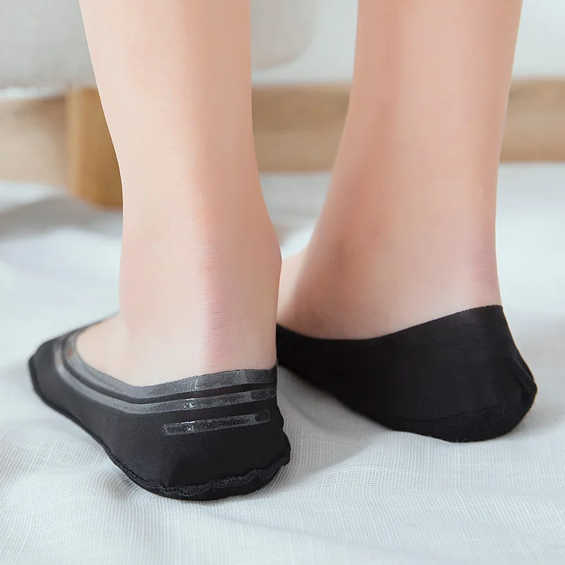 Summer Invisible Socks Female Ice Silk Boat Ladies Silicone Non-Slip Elastic Women 5pairs/lot=10pieces | Женская одежда