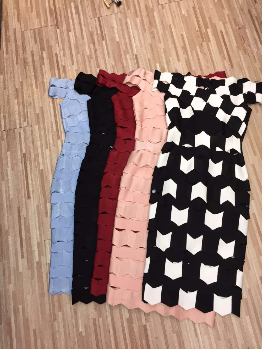 5 цветов Для женщин летний сексуальный бандаж голые плечи платье 2018 дизайнерские