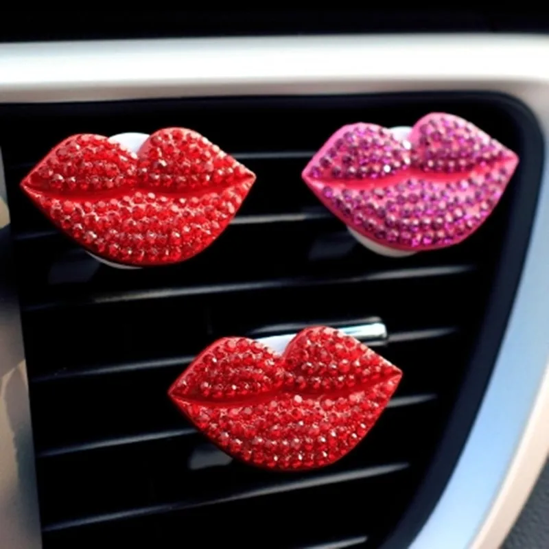 Красный автомобильный освежитель воздуха с зажимом для вентиляционного